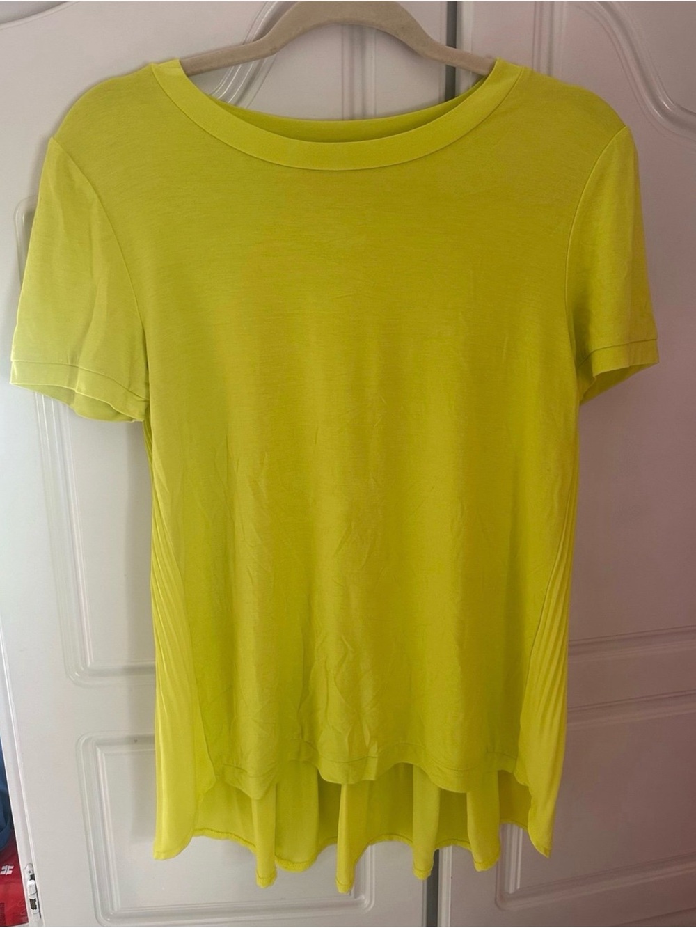 Cupio Bright Yellow Flowy Top – Size XS – NEW WITH TAGS